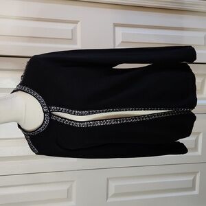 Peter Nygard, Excellent condition,  Women's Black Sweater,  Size Medium